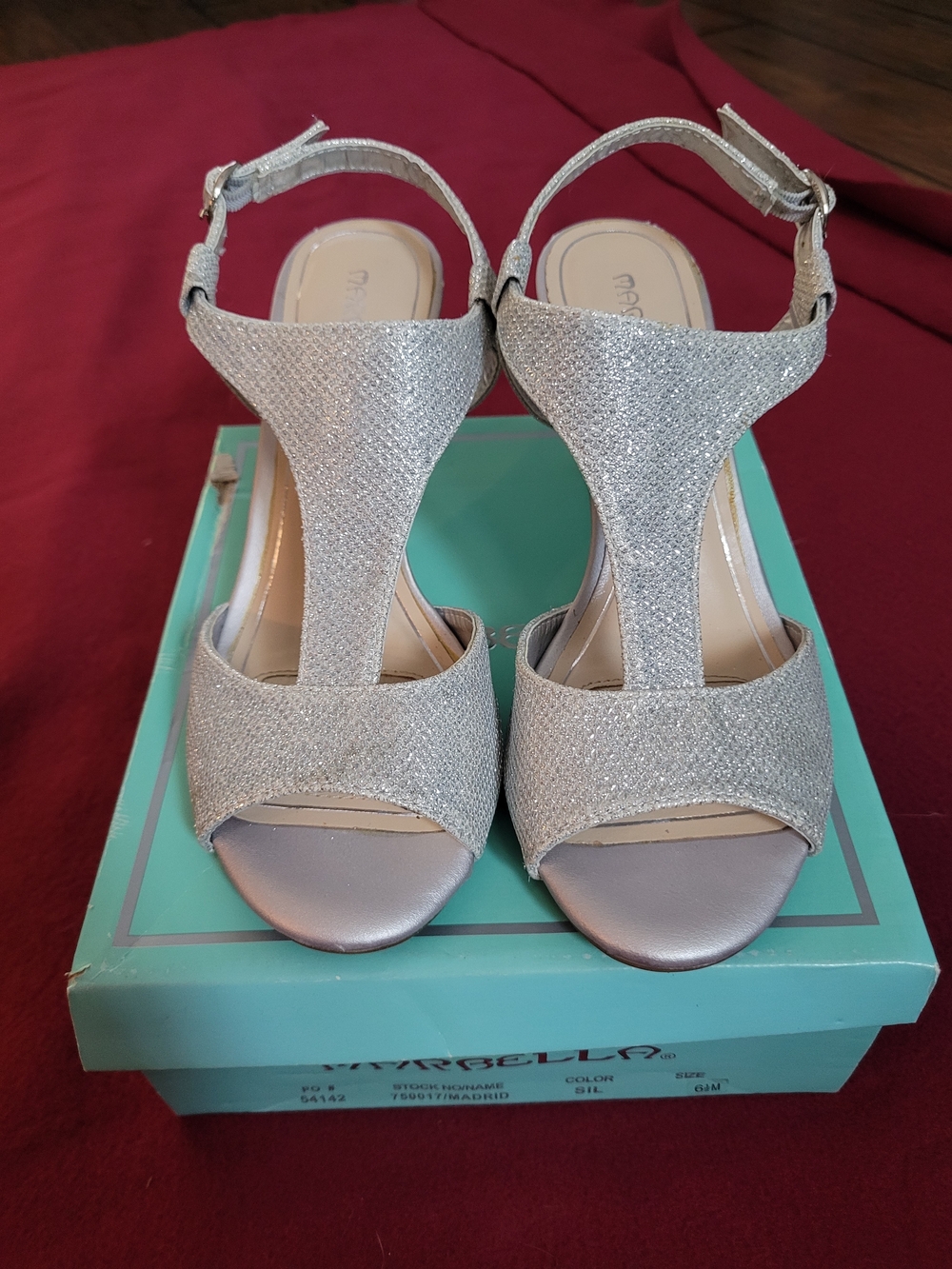 Marbella Silver T-Strap Glitter Heels Womens Size 6.5